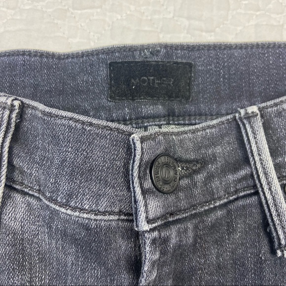 Mother jeans Cha Cha Chew in “Leave the Light On” distressed bell hem size 25 - Picture 7 of 9